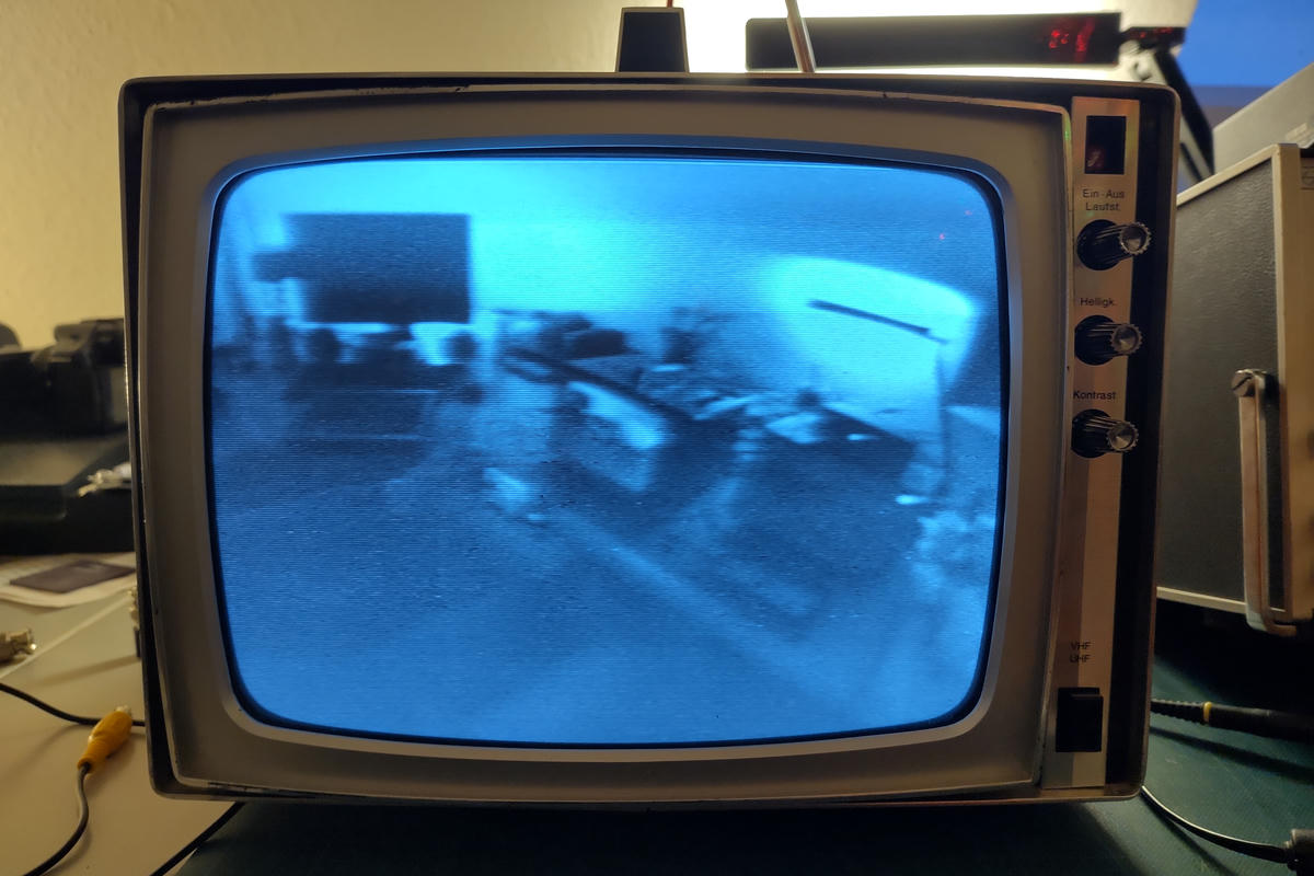 Unfortunately this is the only photo I have of the actual setup…