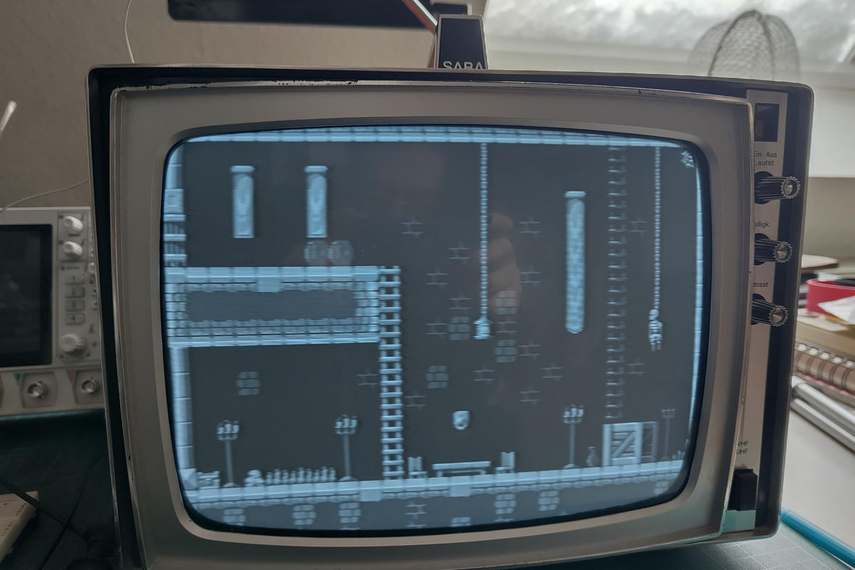 Small tile engine using Grayscale Dungeon Tileset by genewheel