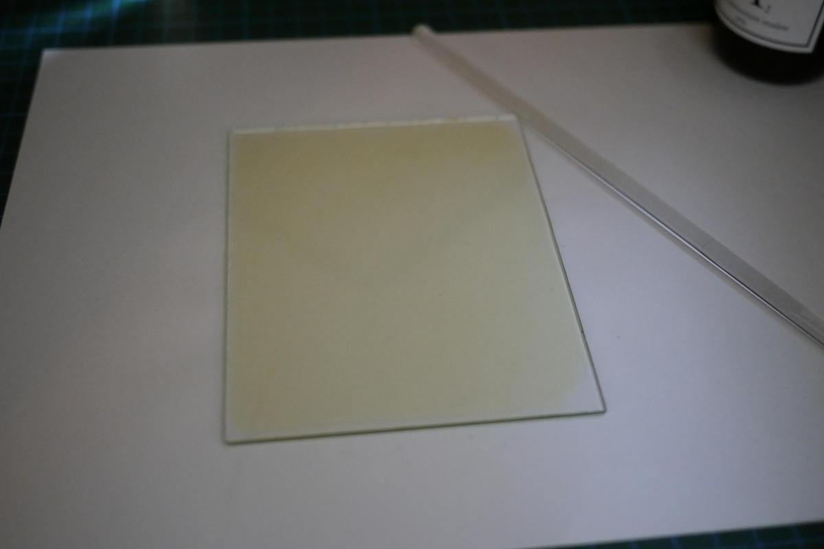 Freshly sensitized plate Freshly sensitized plate